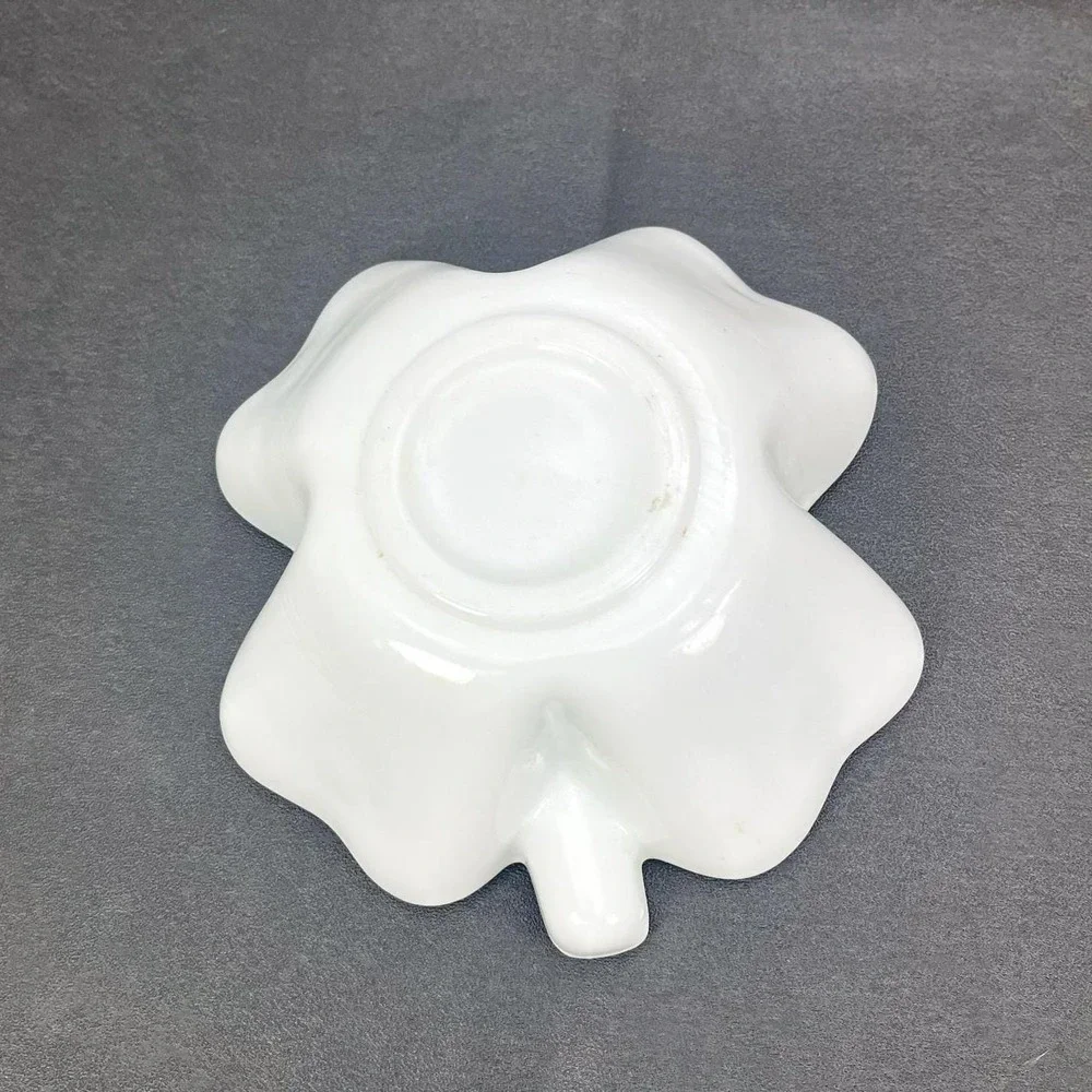 N/A 1960s white
